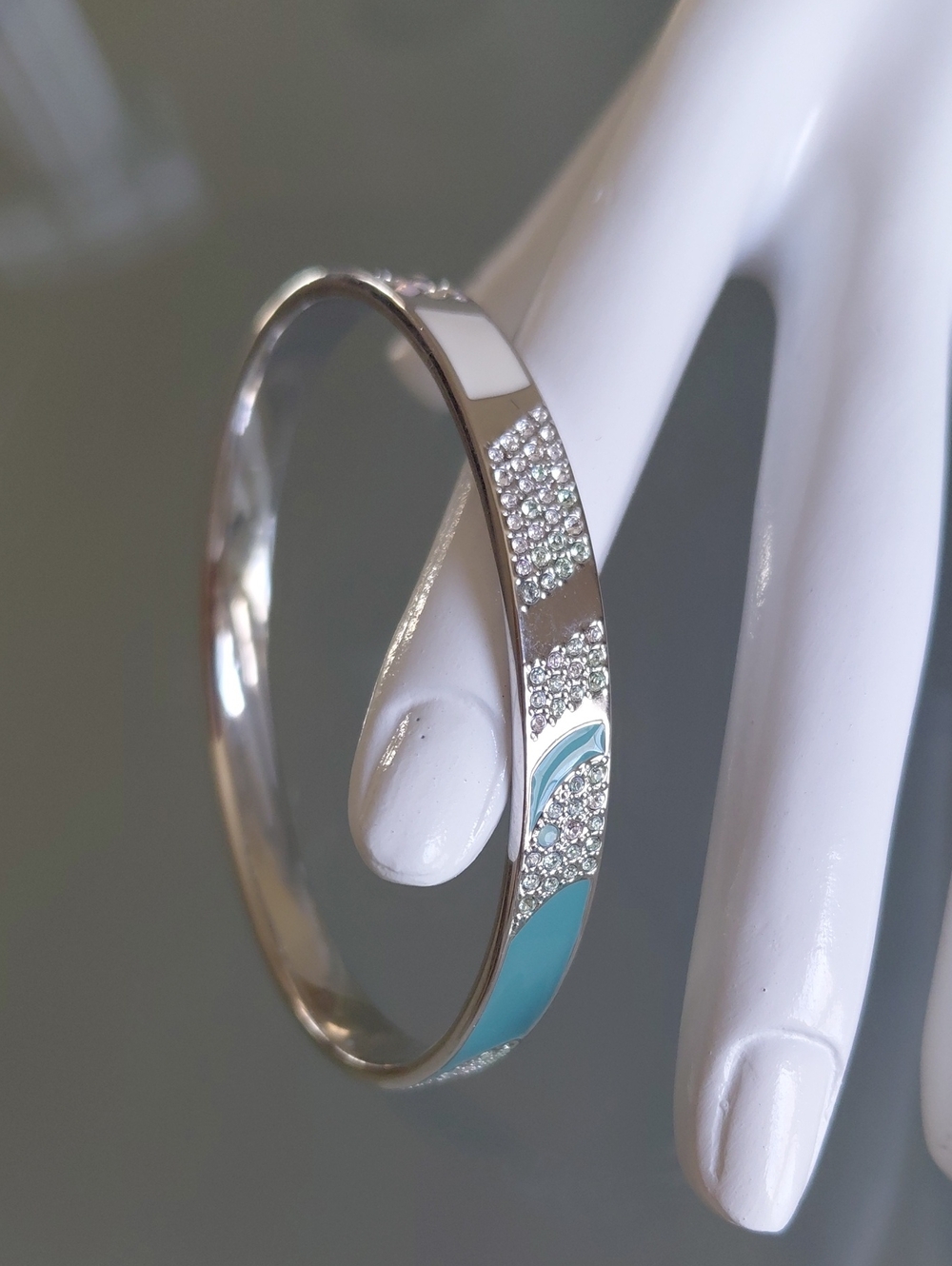 Swarovski Crystal Rhodium Plated /Silver- Tone Enamel Bangle Bracelet M - Picture 3 of 7